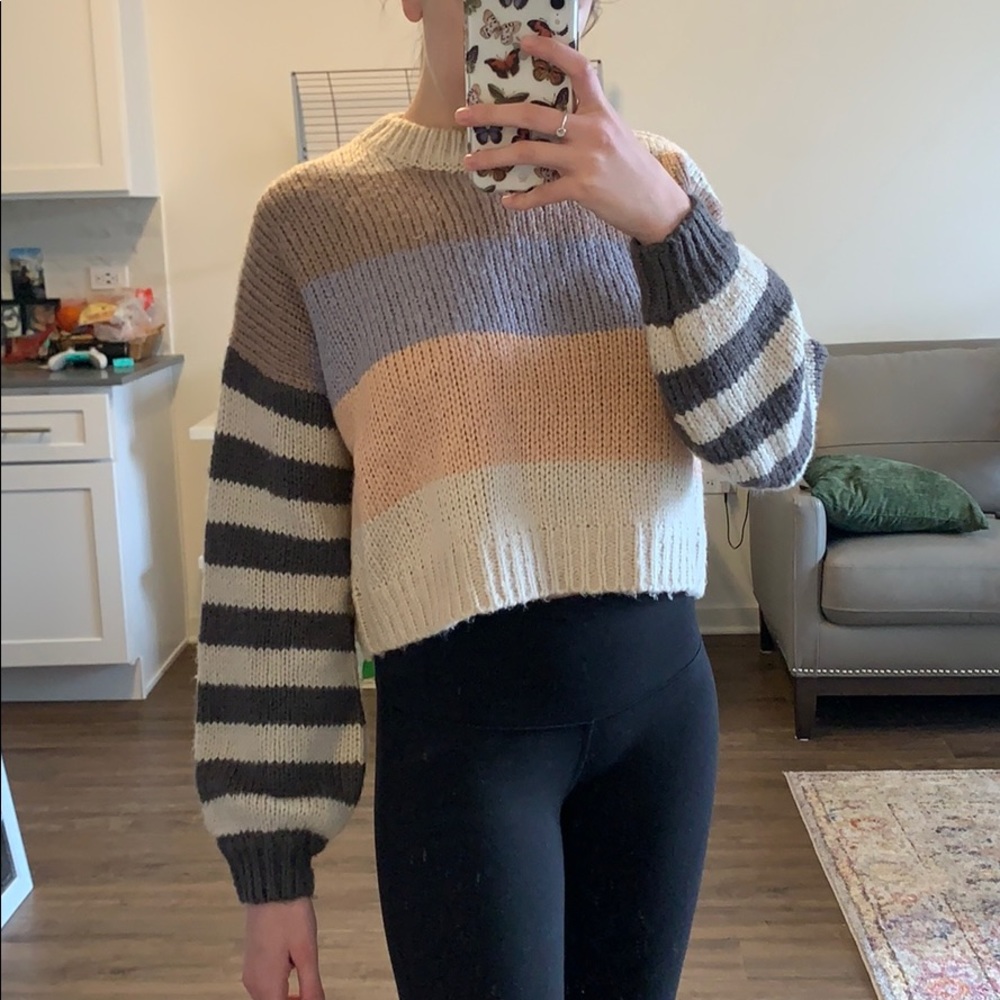 Willow & Wind cropped sweater